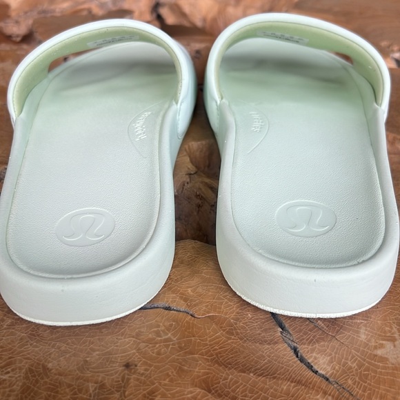 Lululemon Restfeel Slide Recovery Sandals in Kohlrabi Green Size 8 EU 39 - Picture 9 of 16